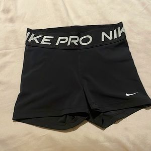 Black Nike pros xs!!